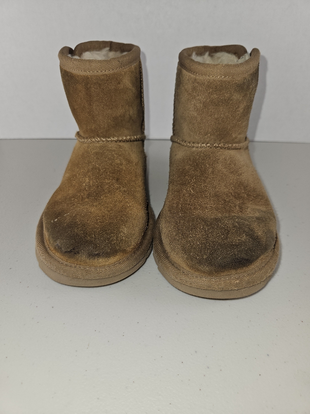 UGG Kids Chestnut Suede Short Boot Size 10 Toddler